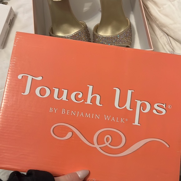 Heels - Picture 9 of 9